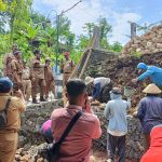 Pimpin Langsung Gotong Royong, Bupati Tinjau Pembangunan di 8 Kalurahan Se-Girisubo