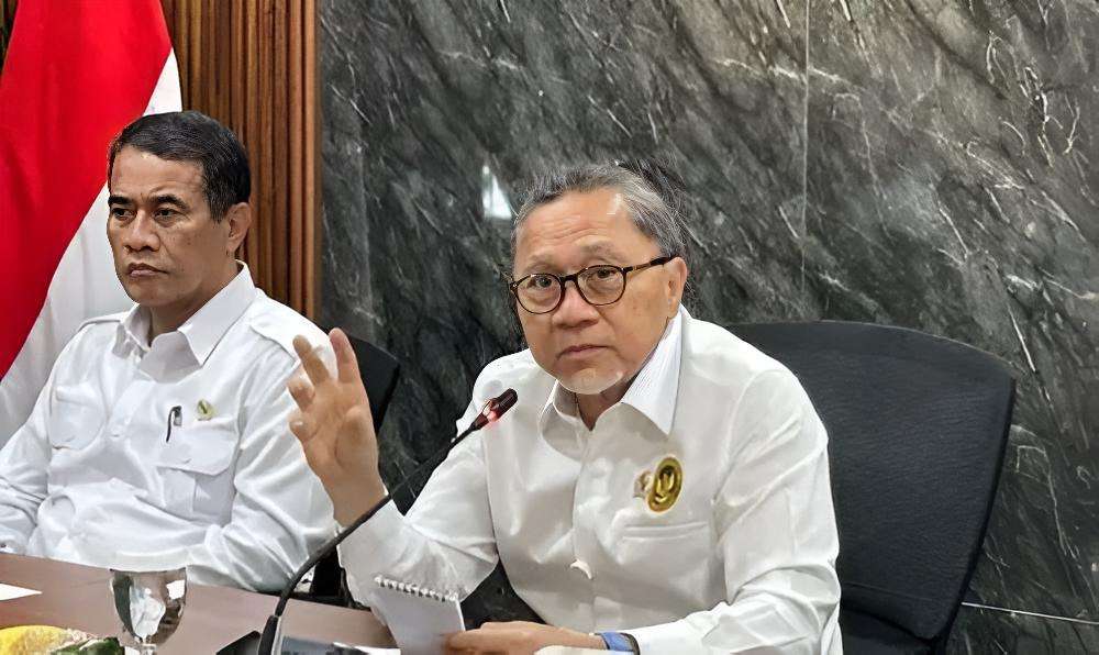 Tekan Biaya Pakan, Zulhas Perintahkan Bulog Lepas Ratusan Ribu Ton Jagung Subsidi Tekan Biaya Pakan, Zulhas Perintahkan Bulog Lepas Ratusan Ribu Ton Jagung Subsidi