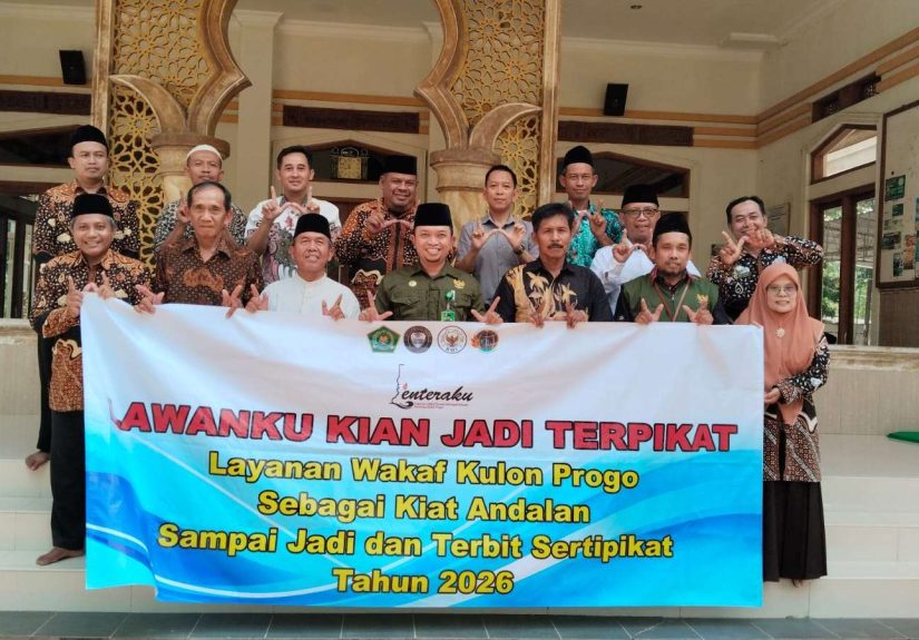 Sinergi KUA Pengasih dan BWI Sukseskan Ikrar Wakaf Pemakaman Keluarga dan Makam Umum di Janturan