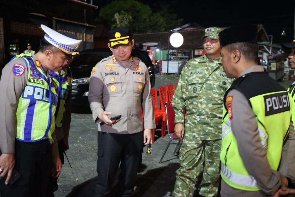 Jaga Kondusivitas Jelang Idul Adha, Polres Gunungkidul Gerakkan Patroli Sinergis Bersama TNI dan Instansi Terkait Jaga Kondusivitas Jelang Idul Adha, Polres Gunungkidul Gerakkan Patroli Sinergis Bersama TNI dan Instansi Terkait