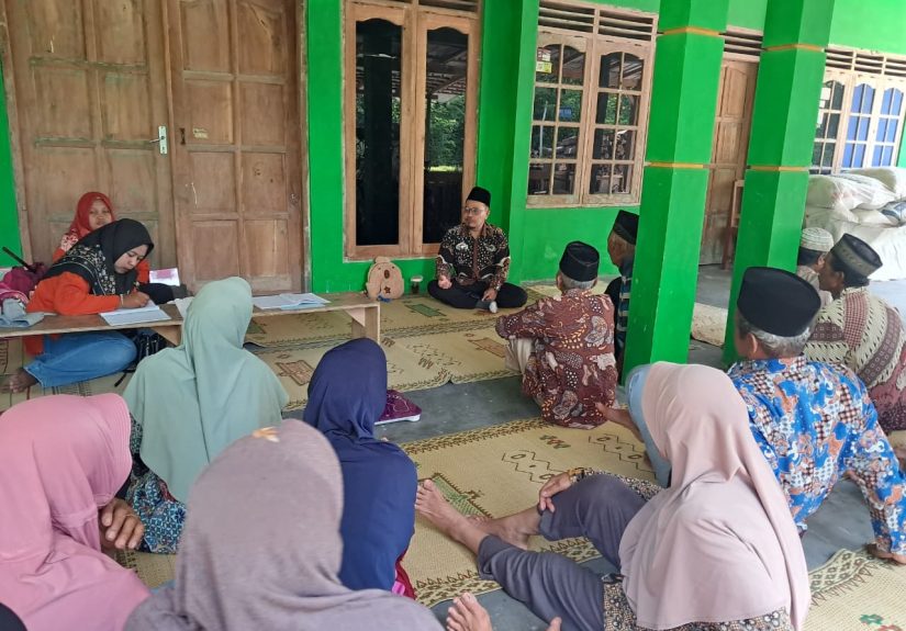 Sentuh Sanubari Lansia Jamus, KUA Pengasih Tanamkan Pentingnya Sikap Terbaik Hamba Kepada Allah SWT
