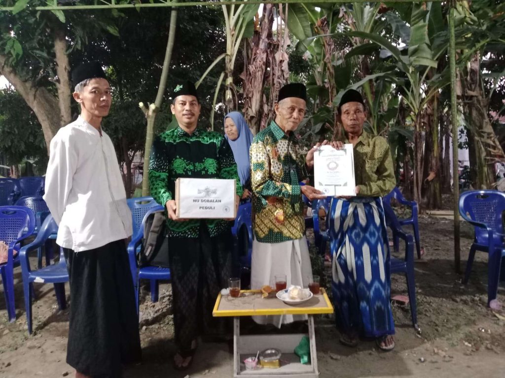 NU Dobalan Peduli Salurkan Tali Asih kepada Keluarga Duka Pemegang Kotak Koin NU di Jokerten