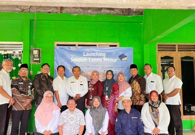 Sukseskan Program Lansia Tangguh, KUA Pengasih Kawal Launching Sekolah Lansia Perdana