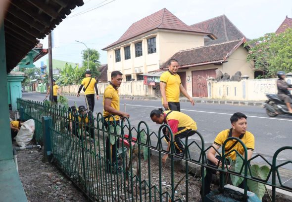 Perkuat Sinergi, Polres Gunungkidul & Jajaran Polsek Gelar Bakti Religi Serentak Perkuat Sinergi, Polres Gunungkidul & Jajaran Polsek Gelar Bakti Religi Serentak