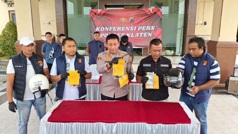 Residivis Curanmor Ditangkap Usai Dikejar Warga 4 Kilometer di Wonosari Klaten Residivis Curanmor Ditangkap Usai Dikejar Warga 4 Kilometer di Wonosari Klaten
