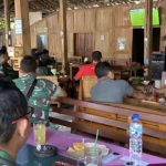 Pererat Kemanunggalan TNI‑Rakyat, Anggota Kodim Gunungkidul Gelar Nobar Piala Dunia di Angkringan Pak Zam