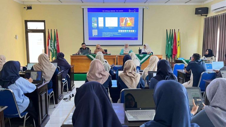 Pelatihan AI Dorong Guru SMK Muhammadiyah Wonosari Gunungkidul Kembangkan Media Pembelajaran Inovatif Edelweiss Pelatihan AI Dorong Guru SMK Muhammadiyah Wonosari Gunungkidul Kembangkan Media Pembelajaran Inovatif Edelweiss