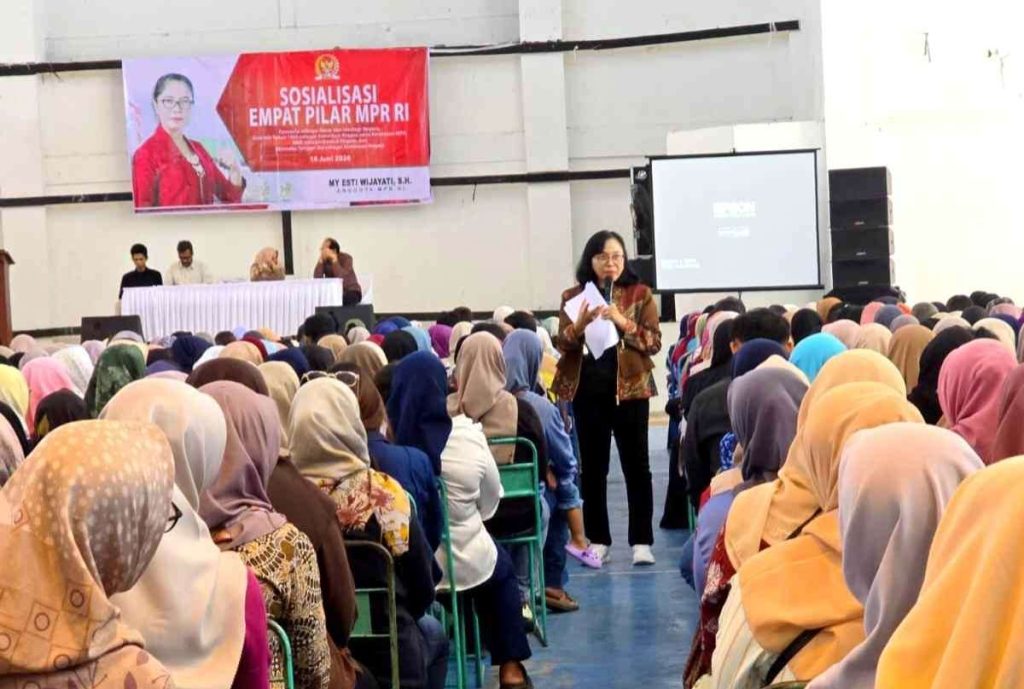 Sosialisasi 4 Pilar Kebangsaan: MY Esti Wijayati Ajak Warga Gunungkidul Pegang Teguh Nilai Bangsa