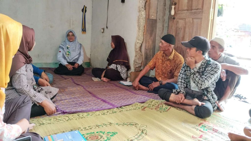 Gaungkan Amalan Bulan Muharram, Program “SIKAP BAIK” KUA Pengasih Sasar Warga RT 10 Karangtengah Kidul