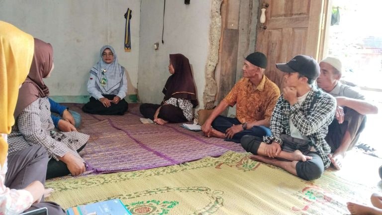 Gaungkan Amalan Bulan Muharram, Program “SIKAP BAIK” KUA Pengasih Sasar Warga RT 10 Karangtengah Kidul