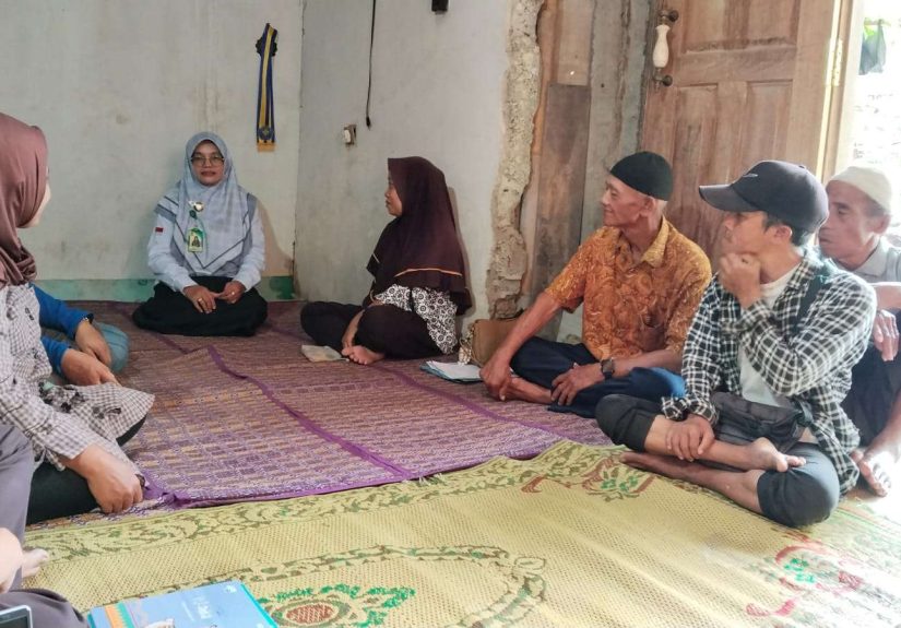 Gaungkan Amalan Bulan Muharram, Program “SIKAP BAIK” KUA Pengasih Sasar Warga RT 10 Karangtengah Kidul