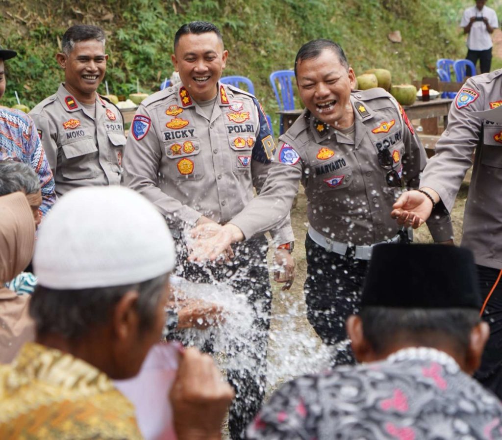 Sambut Hari Bhayangkara ke‑80, Polda DIY Resmikan Sumur Bor & Salurkan Air Bersih di Gunungkidul