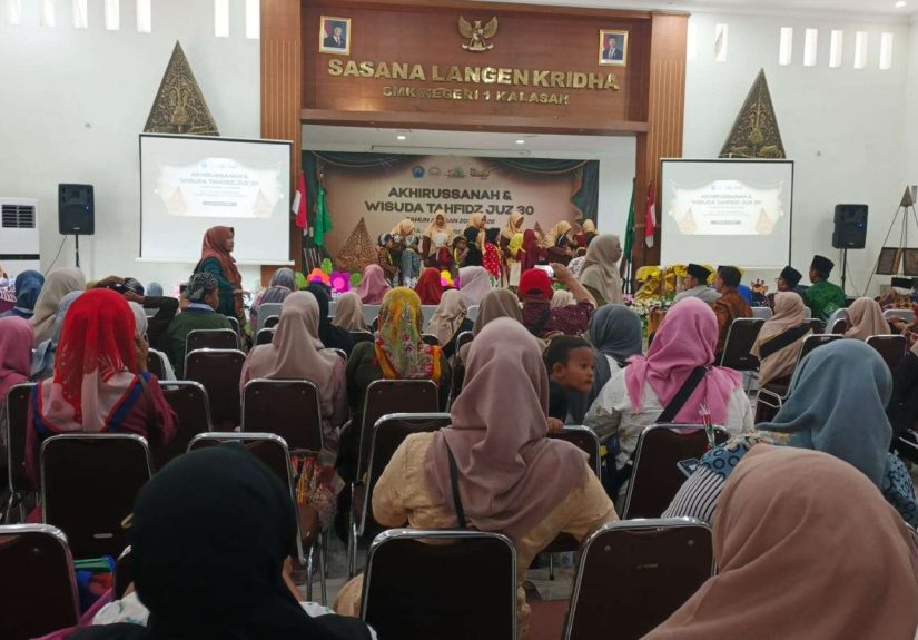 “Sangat Bangga” – Orang Tua Apresiasi Hasil Pembinaan SD Muhammadiyah Bendosari di Acara Wisuda Tahfidz Juz 30