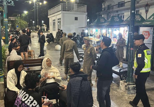 Polda DIY: Patroli Bersama BNNP dan Satpol PP Tekan Potensi Kenakalan Selama Liburan Polda DIY: Patroli Bersama BNNP dan Satpol PP Tekan Potensi Kenakalan Selama Liburan