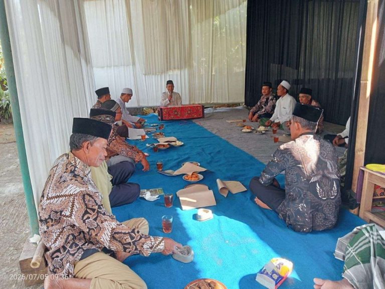 Manfaatkan Rashdul Qiblat, KUA Pengasih Edukasi Kaum Rois Manfaatkan Rashdul Qiblat, KUA Pengasih Edukasi Kaum Rois
