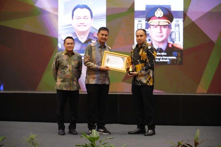 Pemred Award 2026: Polda DIY Dorong Sinergi Polri dan Pers demi Informasi Kredibel Pemred Award 2026: Polda DIY Dorong Sinergi Polri dan Pers demi Informasi Kredibel