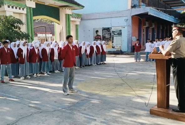 Kapolsek Tepus Sosialisasikan Kebijakan Resmi Gubernur DIY, Tegaskan Pentingnya Kesadaran Hukum Sejak Masa Sekolah Kapolsek Tepus Sosialisasikan Kebijakan Resmi Gubernur DIY, Tegaskan Pentingnya Kesadaran Hukum Sejak Masa Sekolah