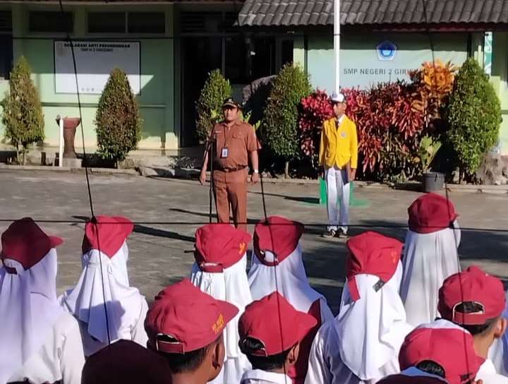 “Masa Depan Ada di Tangan Kalian!” Pesan Panewu Anom Girisubo di Upacara SMP Negeri 2 Girisubo “Masa Depan Ada di Tangan Kalian!” Pesan Panewu Anom Girisubo di Upacara SMP Negeri 2 Girisubo