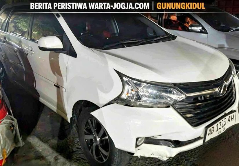 Kecelakaan Beruntun di Depan Terminal Dhaksinarga Gunungkidul, Pemotor Usia 18 Tahun Meninggal Dunia